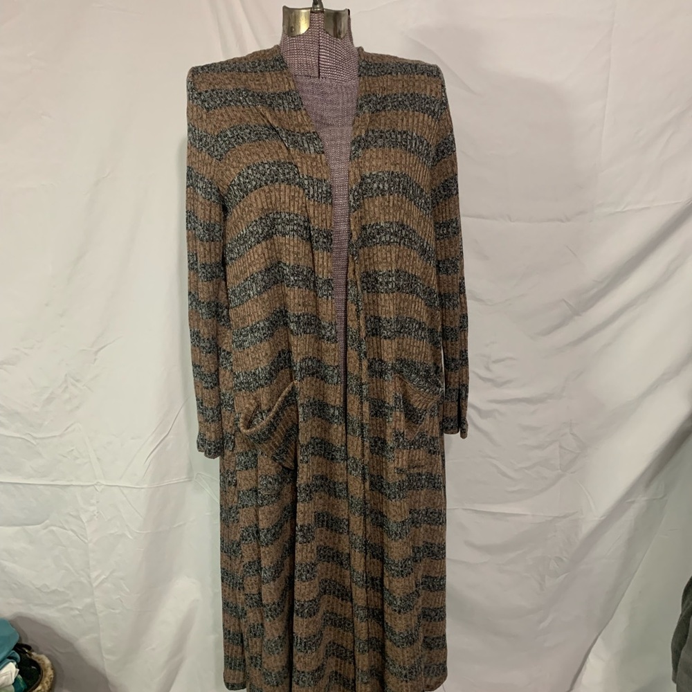 LuLaRoe Sarah in heathered black and brown!